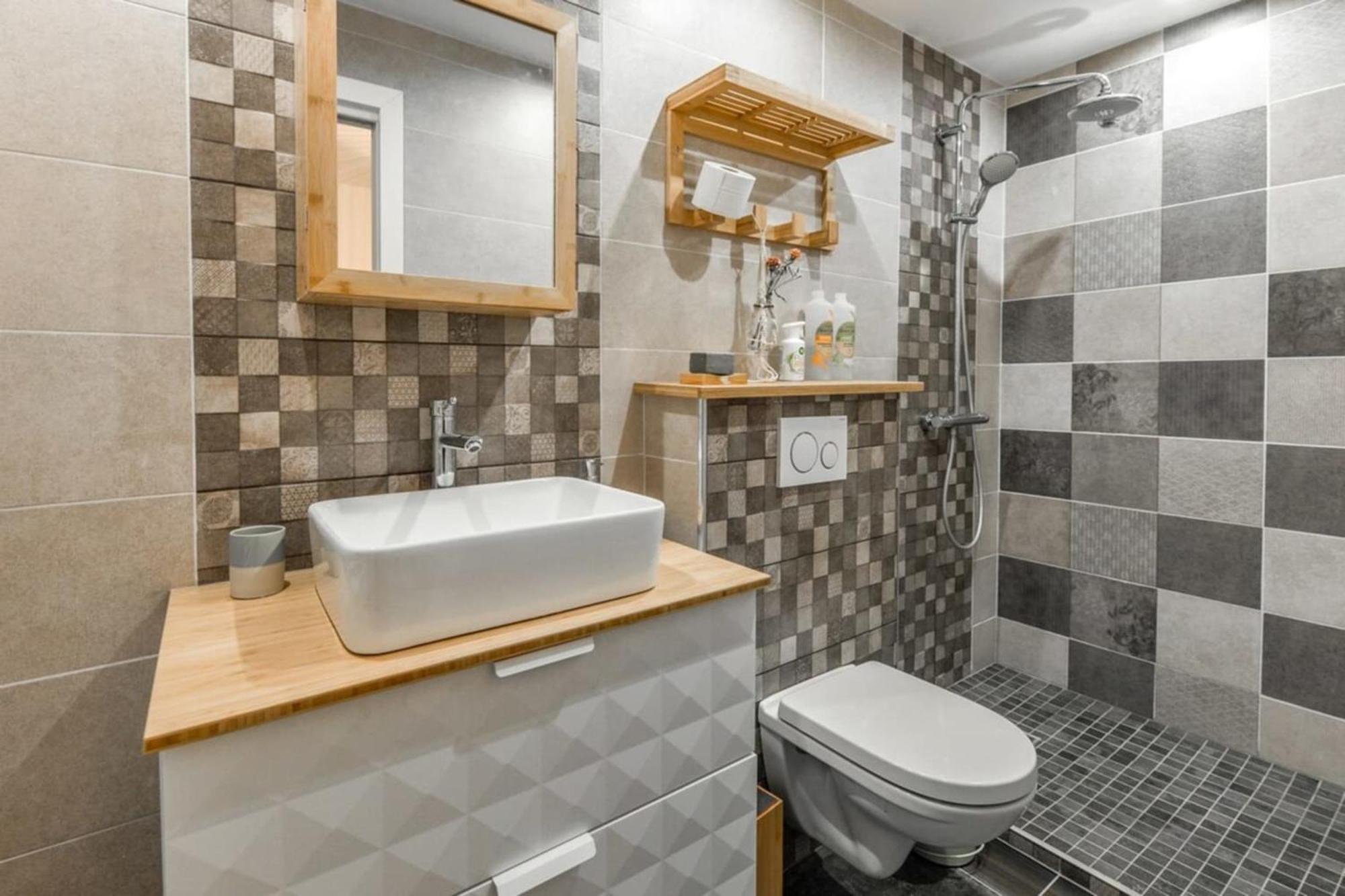 3-Star Rated Apartment In The Heart Of The Old Town With A View Анси Экстерьер фото