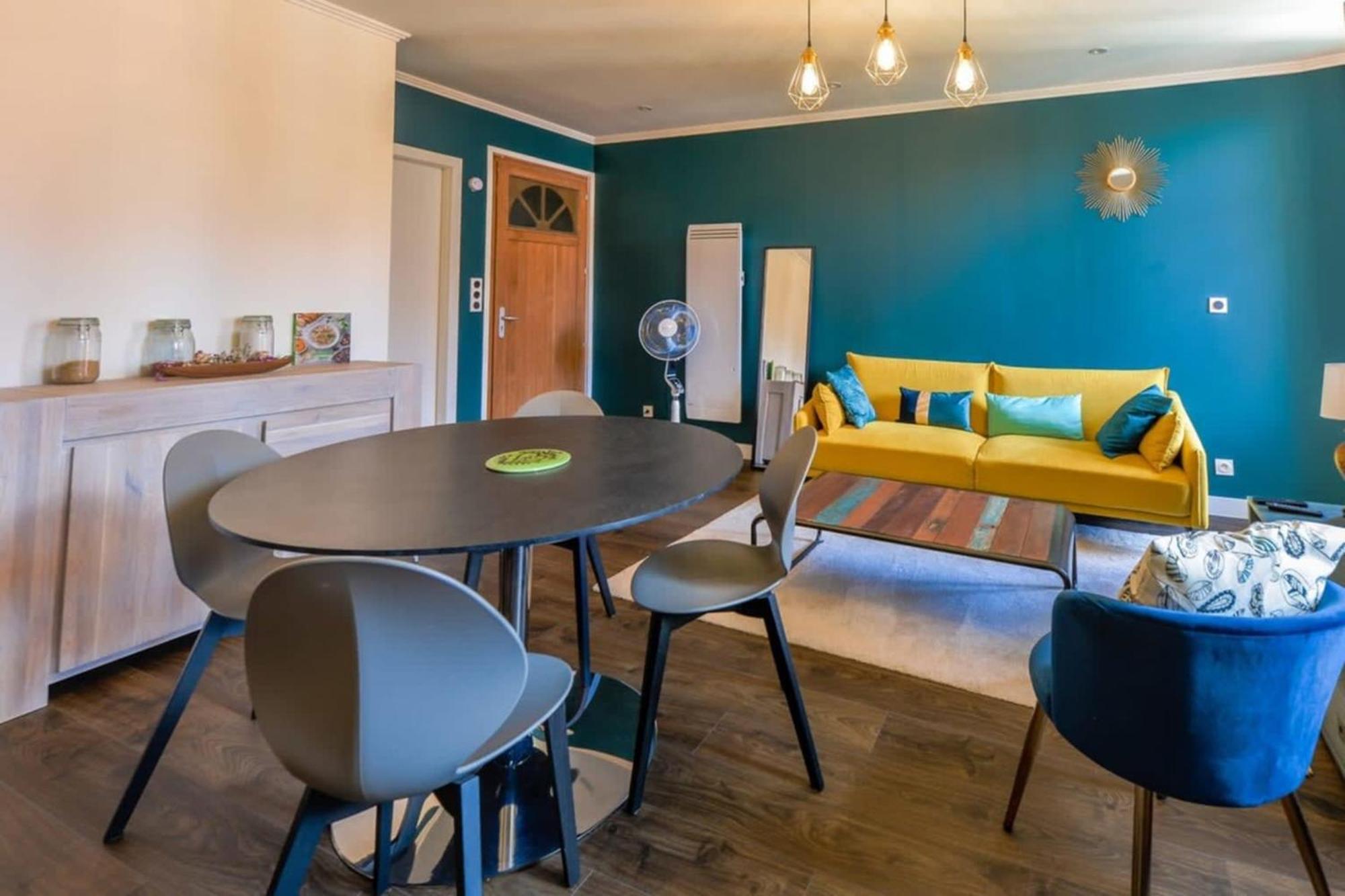 3-Star Rated Apartment In The Heart Of The Old Town With A View Анси Экстерьер фото